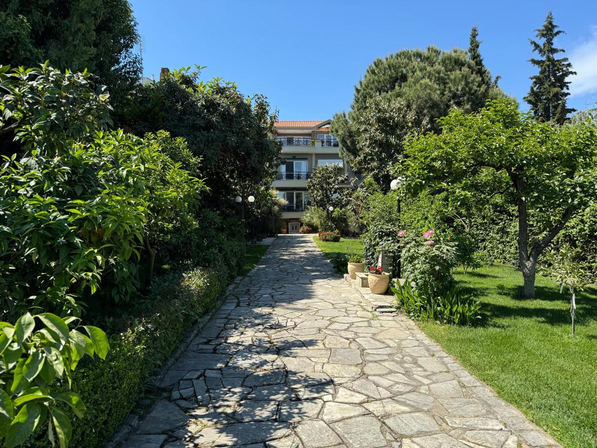 Paneon Apartments Nea Iraklitsa Esterno foto
